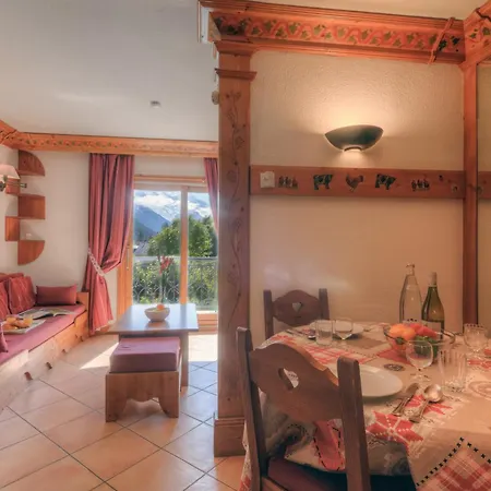Le Cristal Mb1 Mont-blanc View, Pool, Private Sauna & Parking - Happy 아파트