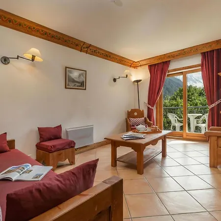 아파트 Le Cristal Mb1 Mont-blanc View, Pool, Private Sauna & Parking - Happy *