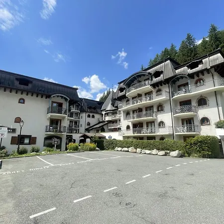 아파트 Le Cristal Mb1 Mont-blanc View, Pool, Private Sauna & Parking - Happy