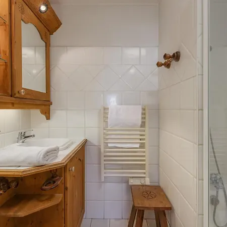 Le Cristal Mb1 Mont-blanc View, Pool, Private Sauna & Parking - Happy 아파트