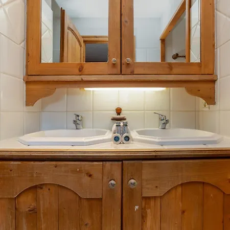 아파트 Le Cristal Mb1 Mont-blanc View, Pool, Private Sauna & Parking - Happy